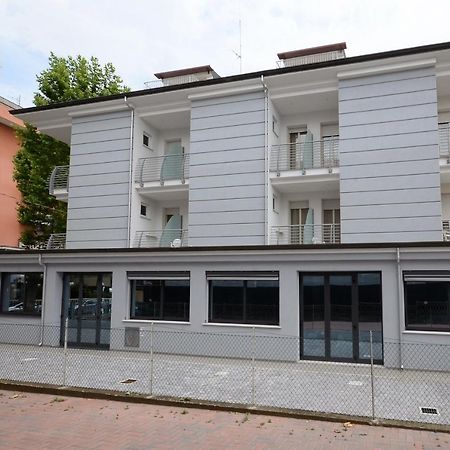 Hotel Concorde Чезенатико Экстерьер фото