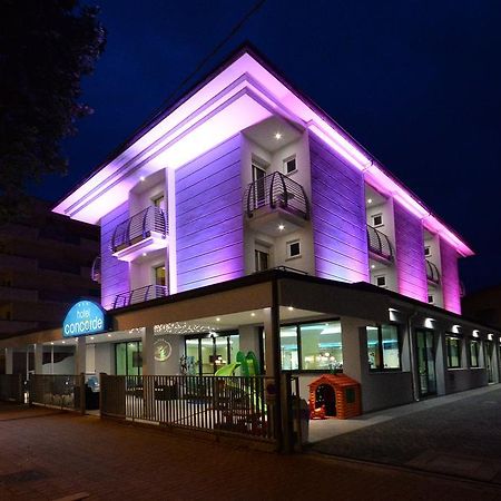 Hotel Concorde Чезенатико Экстерьер фото